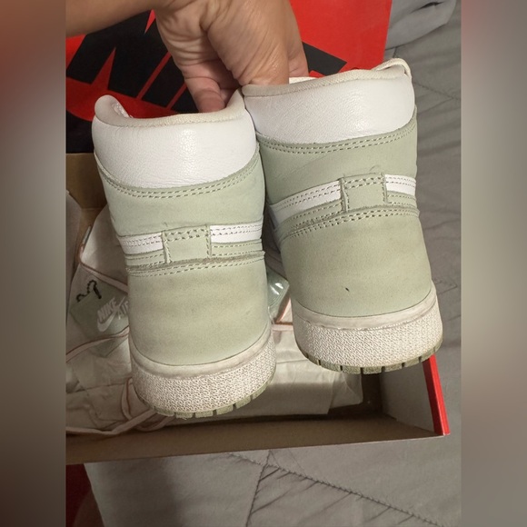 Nike Jordan 1 - Picture 12 of 14